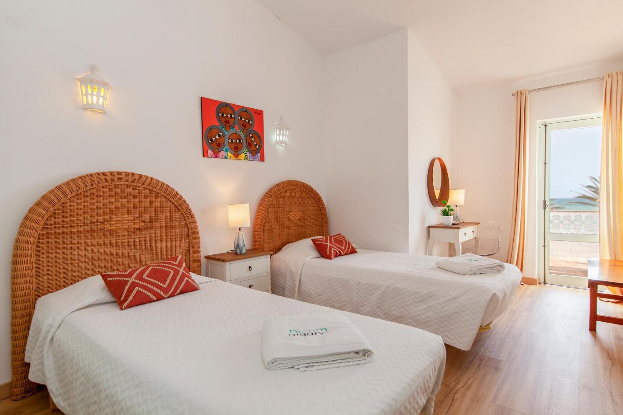 B86 - Beachline Apartment In Luz Екстериор снимка